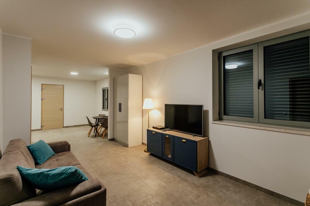 Boka Apartment 4 Herceg Novi Buitenkant foto