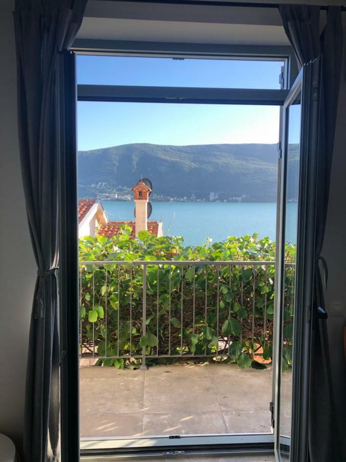 Boka Apartment 4 Herceg Novi Buitenkant foto