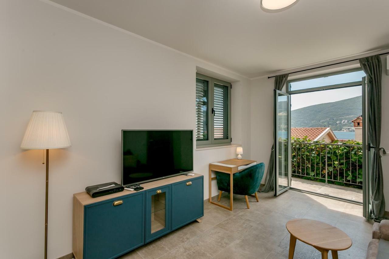 Boka Apartment 4 Herceg Novi Buitenkant foto